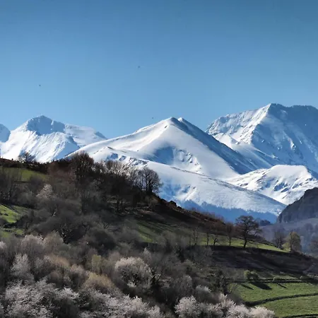 Дом отдыха Calme, Vue, Espace Et Privatif Soulan (Hautes-Pyrenees)